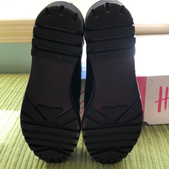 Chunky black boots - Picture 3 of 4